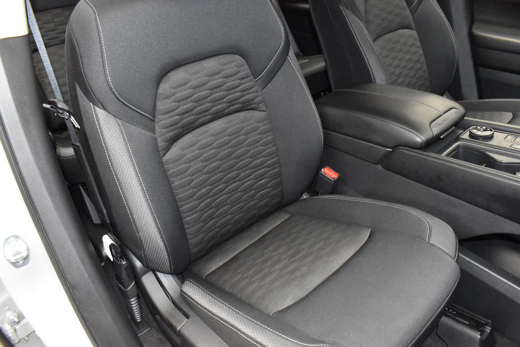 Thumbnail: 2023 Nissan Pathfinder - 22