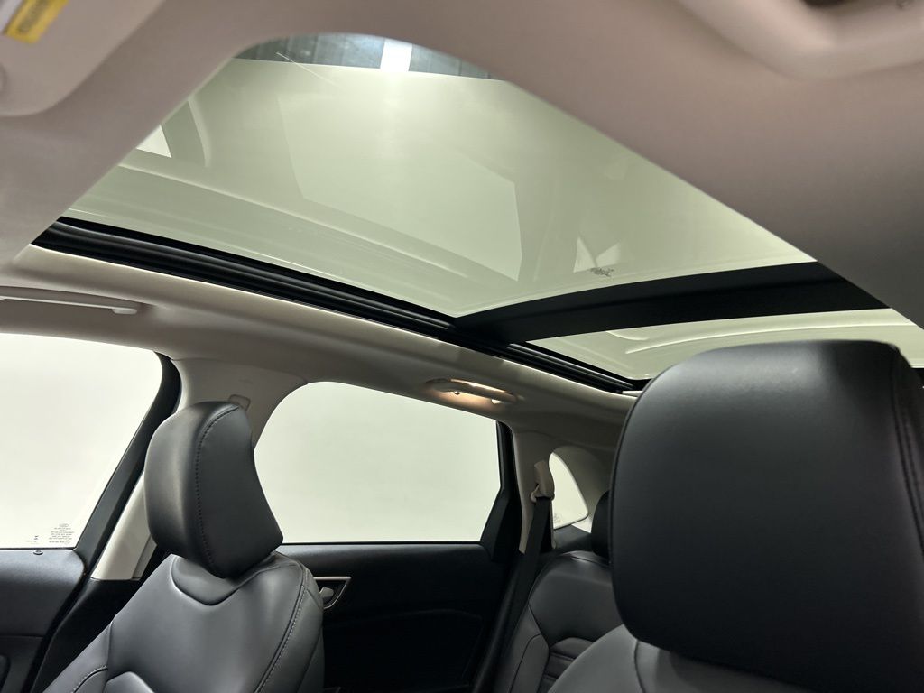 used 2024 Ford Edge car, priced at $26,527