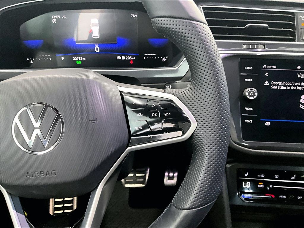 2024 Volkswagen Tiguan — photo 24