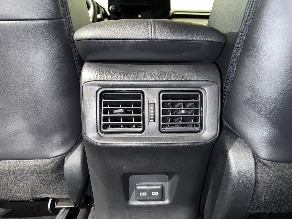 Thumbnail: 2023 Toyota RAV4 - 22