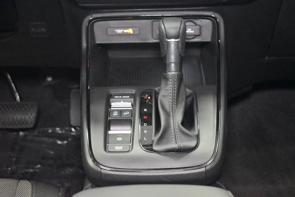 2025 Honda CR-V LX 13