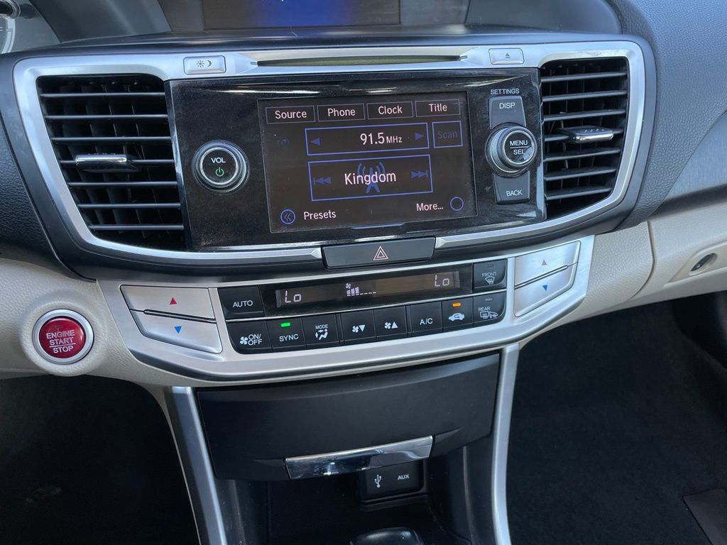 Thumbnail: 2015 Honda Accord - 18