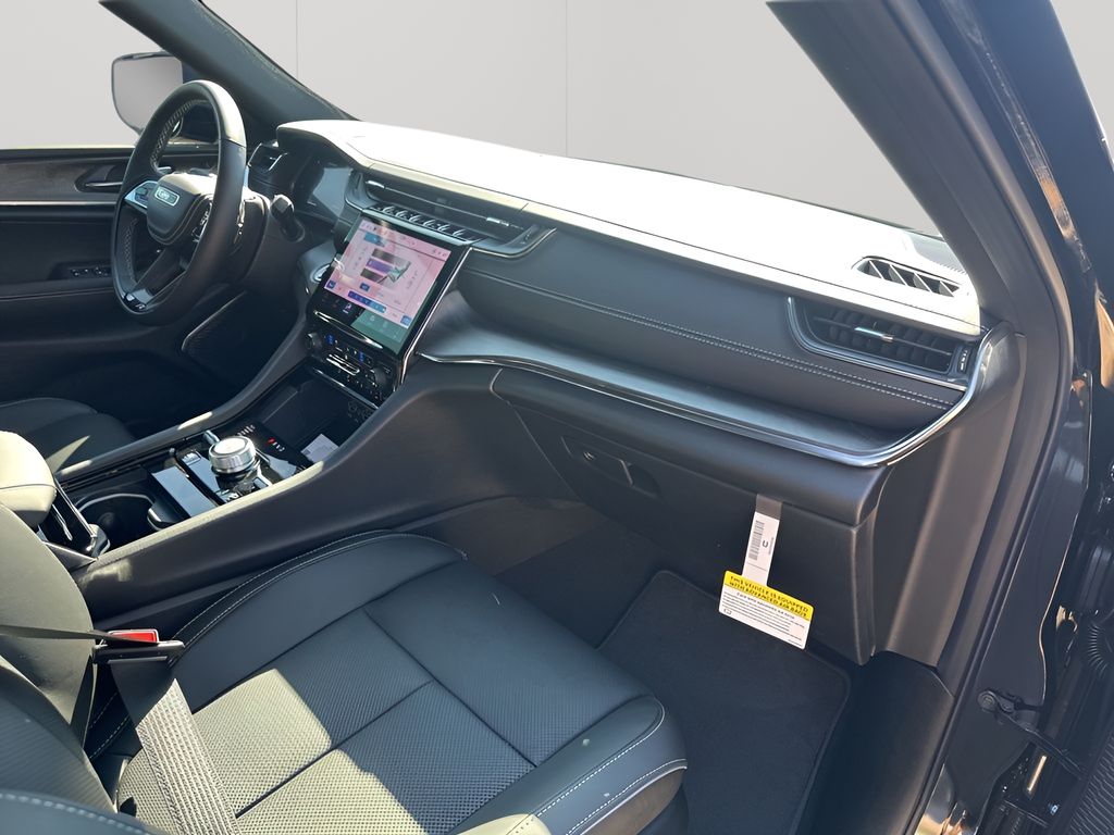 New Car 2025 Jeep Grand Cherokee L  Overland For Sale Under $60,000 In Austin, Texas