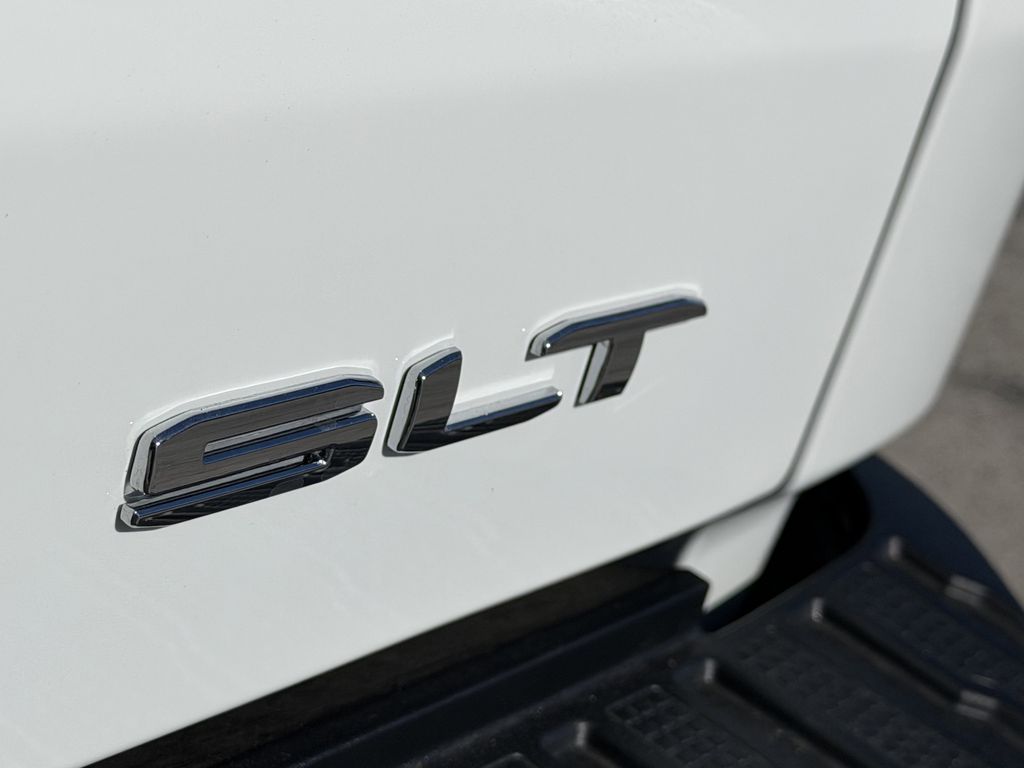 new 2026 GMC Sierra 1500 car, priced at $63,323