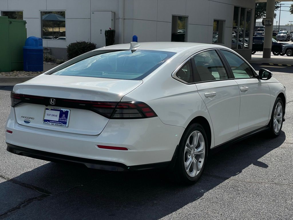 Thumbnail: 2023 Honda Accord - 6