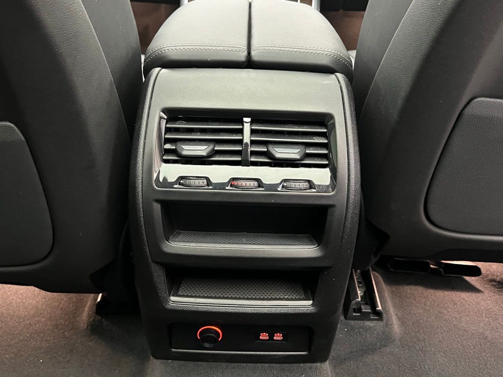 Thumbnail: 2025 BMW X5 - 9