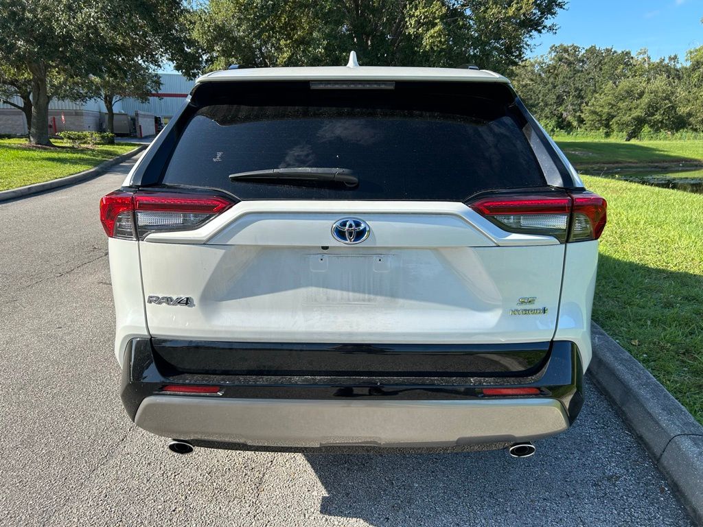 Thumbnail: 2022 Toyota RAV4 - 4