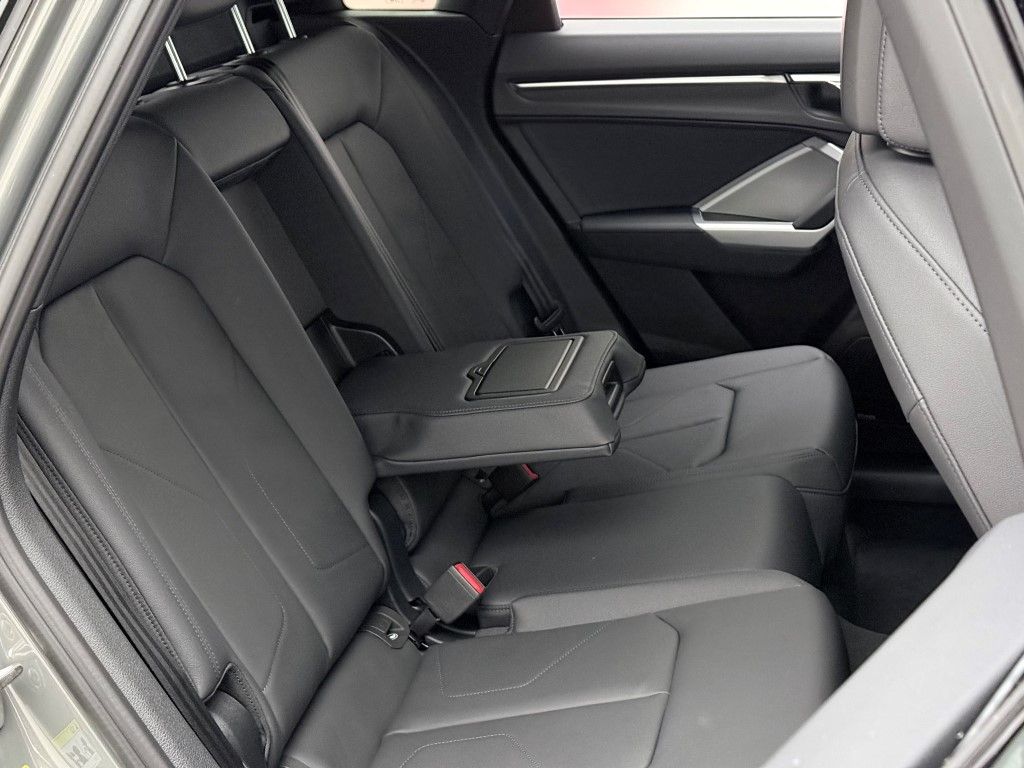 Thumbnail: 2025 Audi Q3 - 25