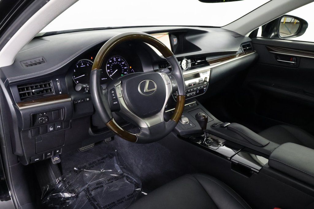 Thumbnail: 2014 Lexus ES - 7