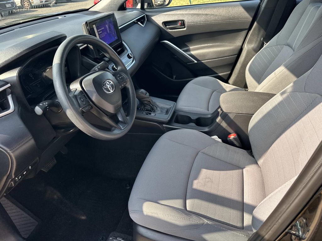 2026 Toyota Corolla Cross S - Photo 14