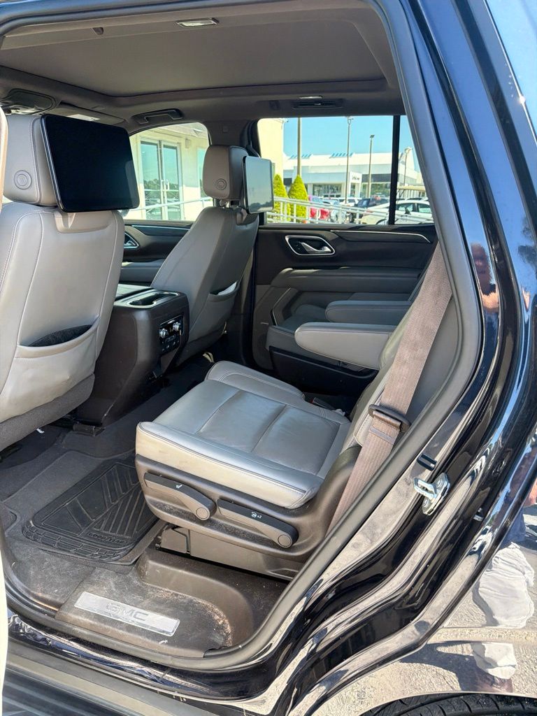 used 2021 GMC Yukon car, priced at $39,991