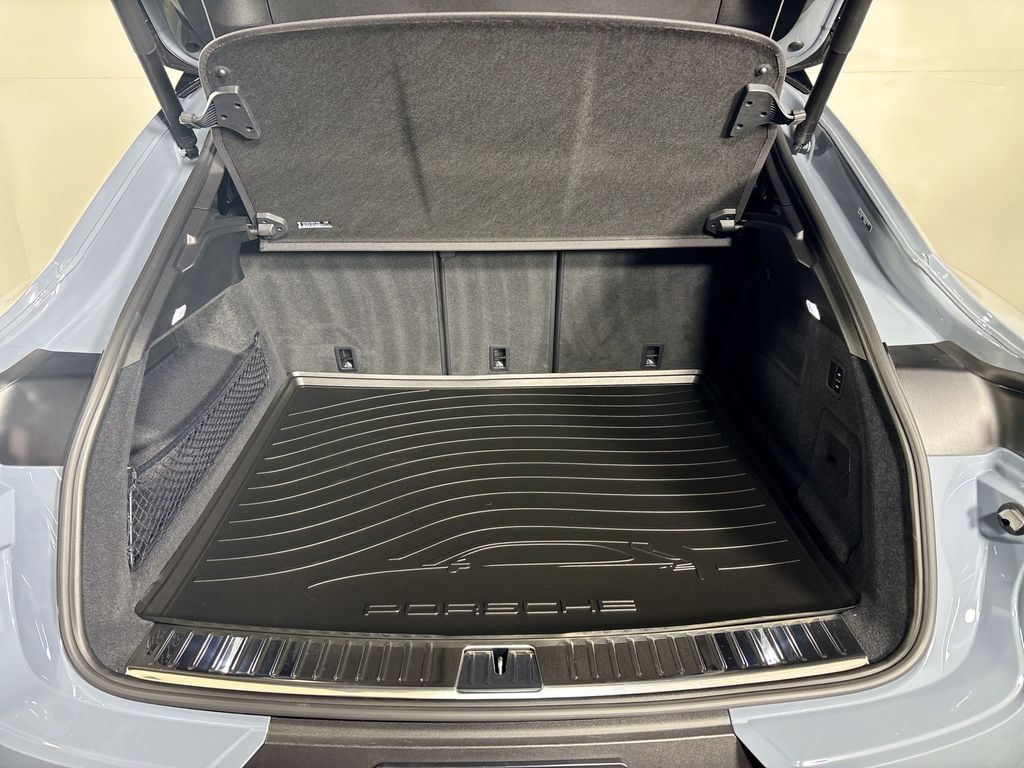 2024 Porsche Cayenne Coupe Base