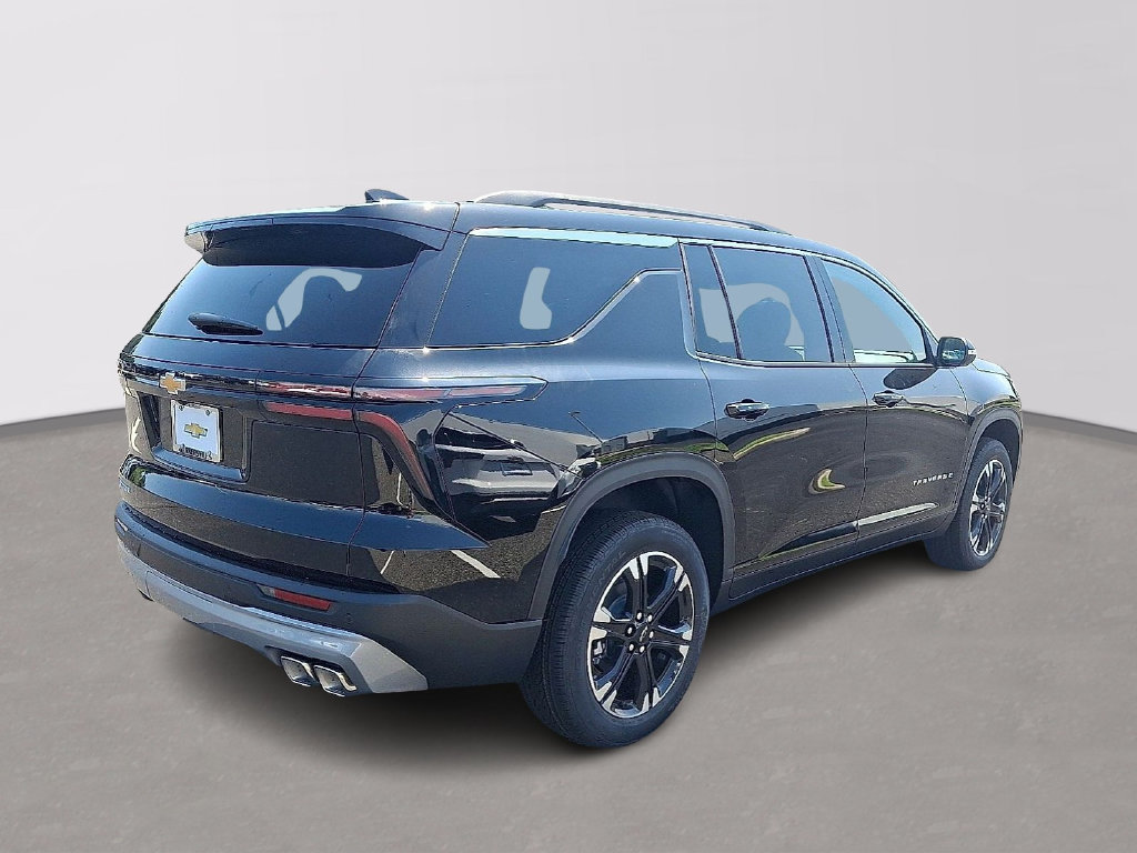 Thumbnail: 2027 Chevrolet Traverse - 4