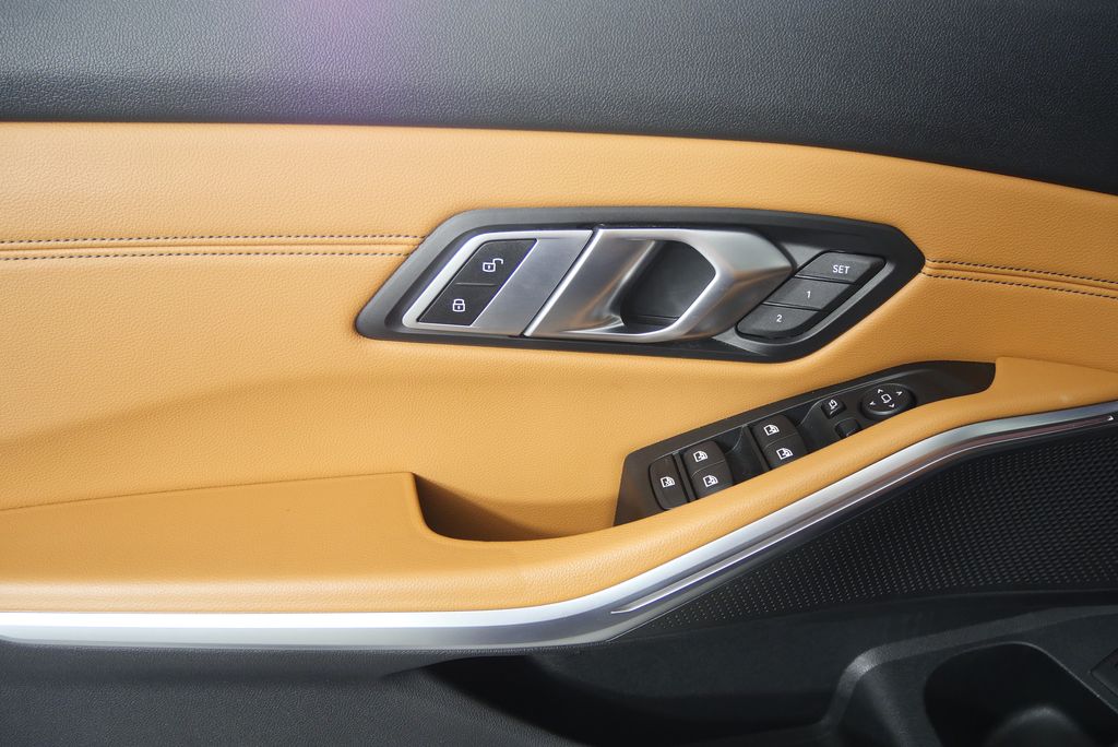 Thumbnail: 2019 BMW 3 Series - 9
