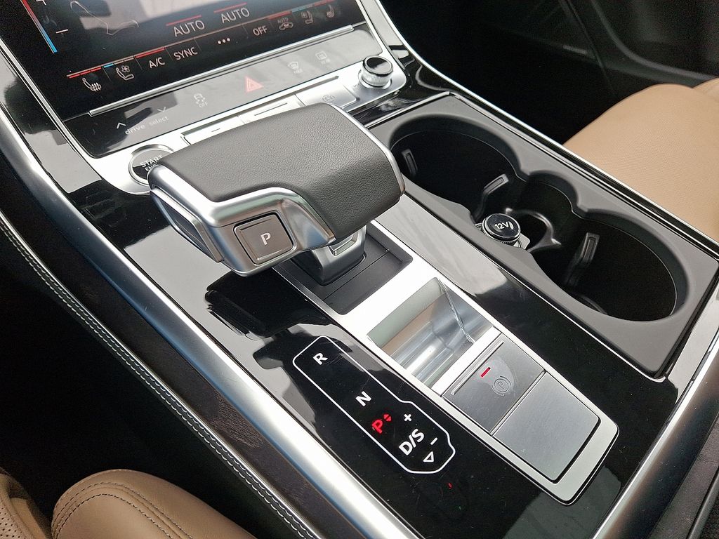 Thumbnail: 2025 Audi Q7 - 15