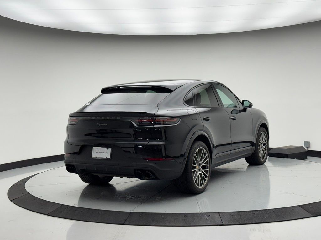 Thumbnail: 2023 Porsche  - 10
