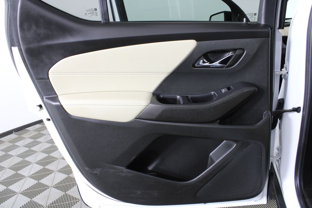 Used 2022 Chevrolet Traverse for sale in 