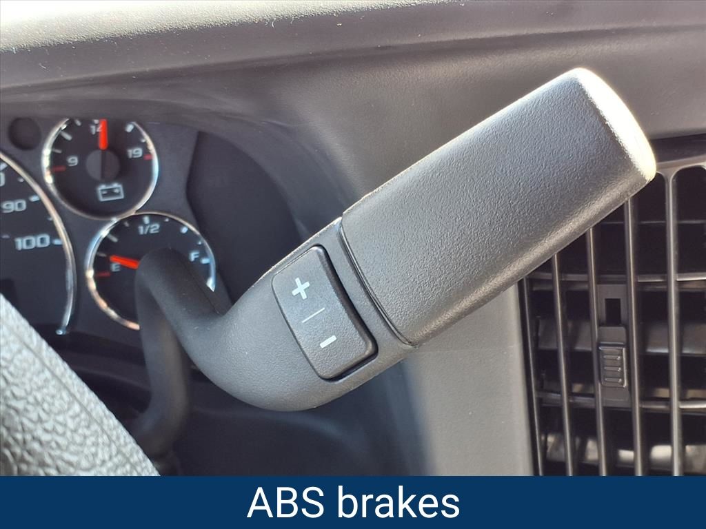 ChevroletExpress Cutaway11