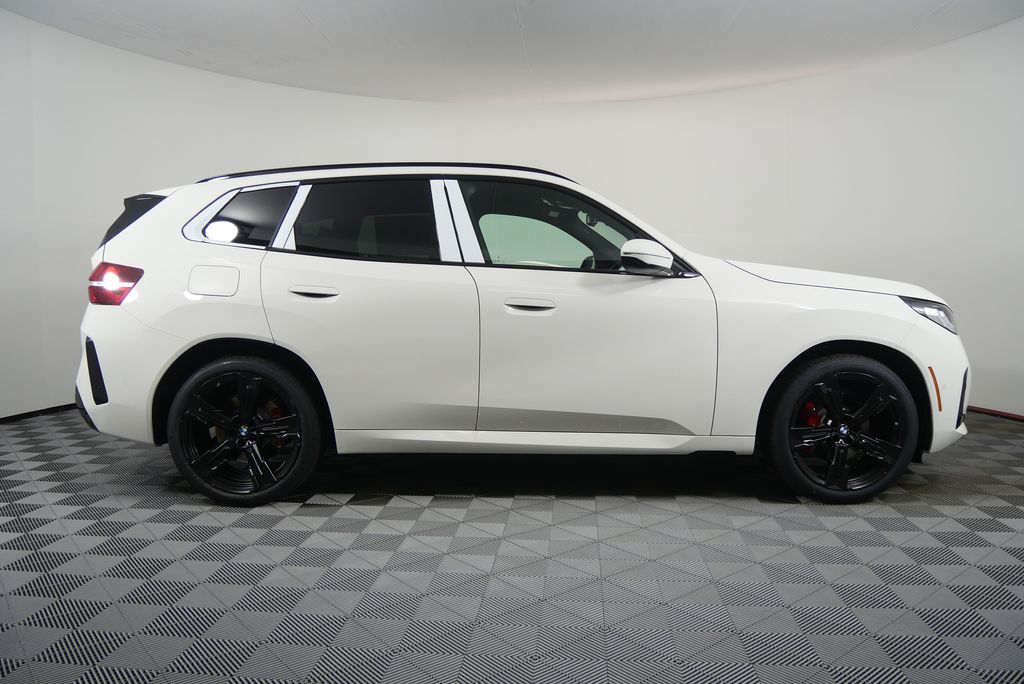 Thumbnail: 2026 BMW X3 - 2