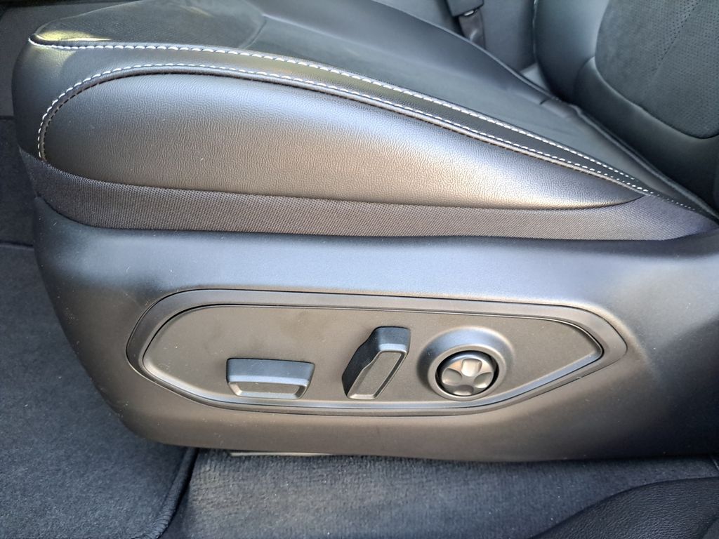 New Car 2025 Jeep Grand Cherokee  Altitude X For Sale Under $40,000 In Austin, Texas