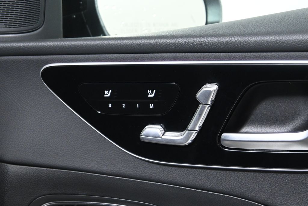 Thumbnail: 2025 Mercedes-Benz C-Class - 27