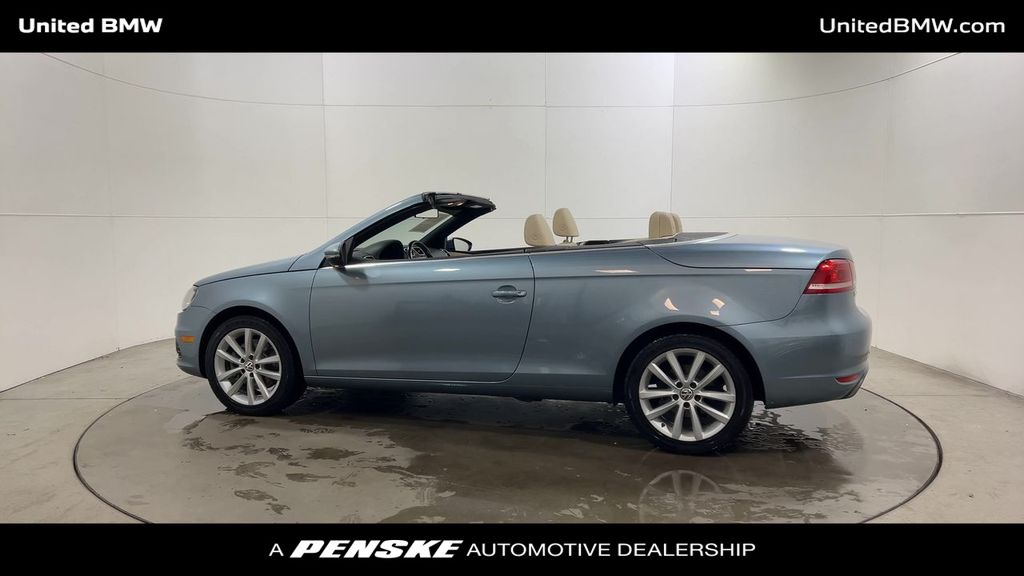 Thumbnail: 2012 Volkswagen Eos - 6