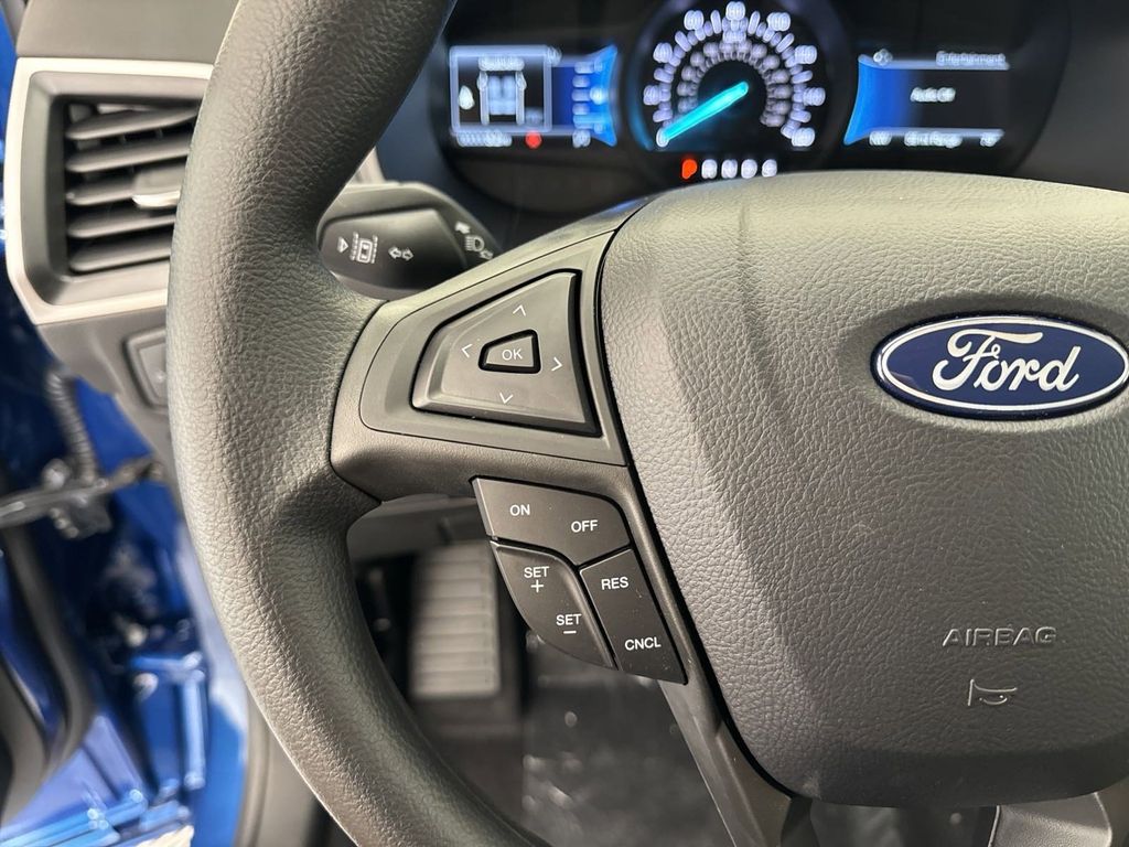 2024 Ford Edge SE photo 7