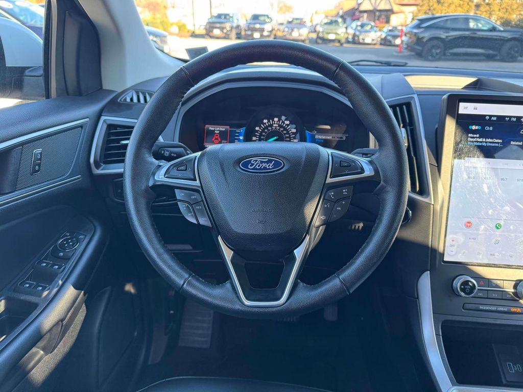 2024 Ford Edge SEL - Photo 19