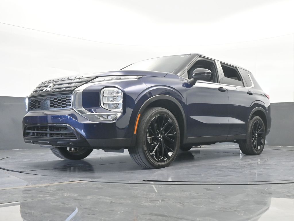 Used 2023 Cosmic Blue Metallic Mitsubishi SE Special Edition image 63