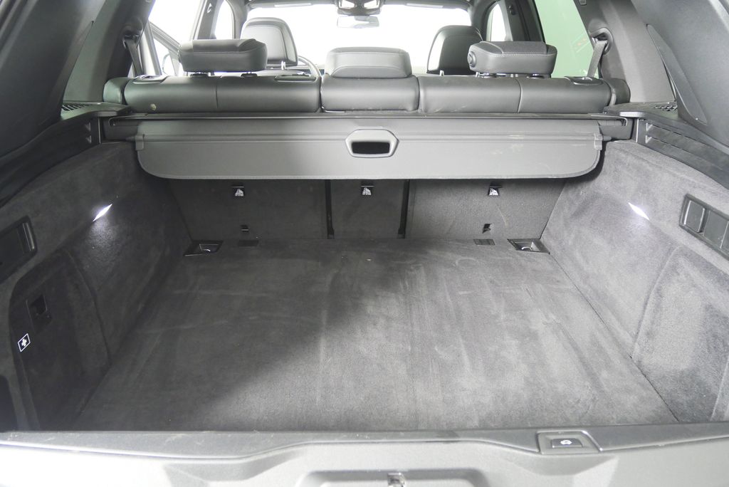 Thumbnail: 2025 BMW X5 - 16