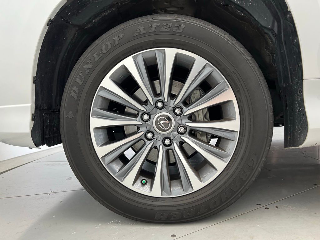 Thumbnail: 2023 Lexus GX - 24