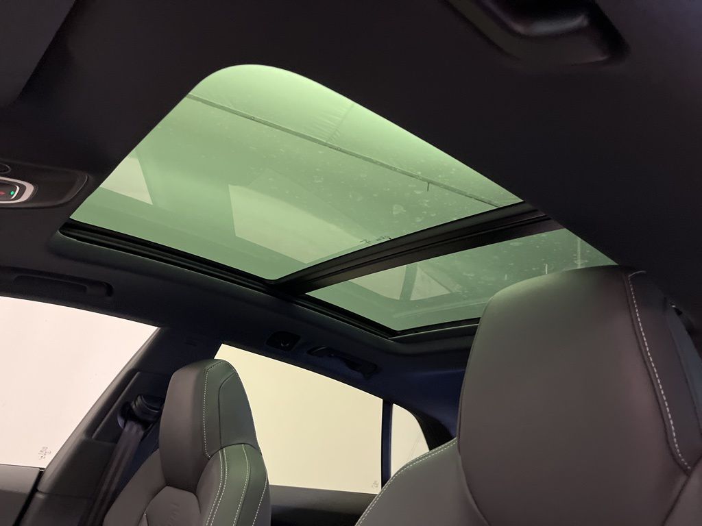 Thumbnail: 2024 Audi SQ8 - 22