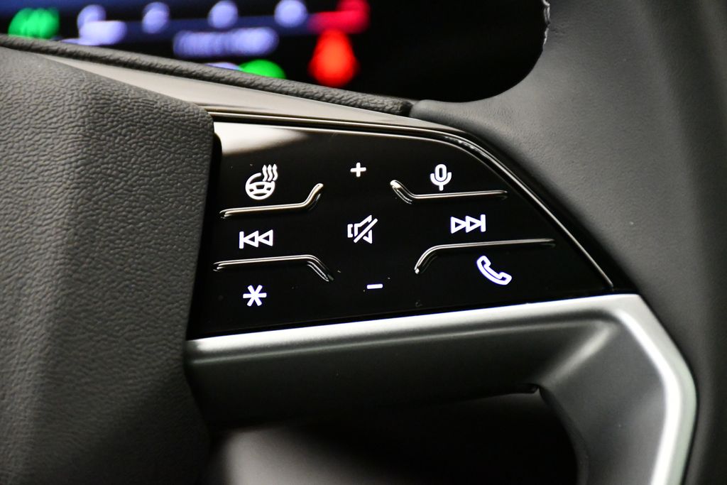 Thumbnail: 2025 Audi Q5 - 25