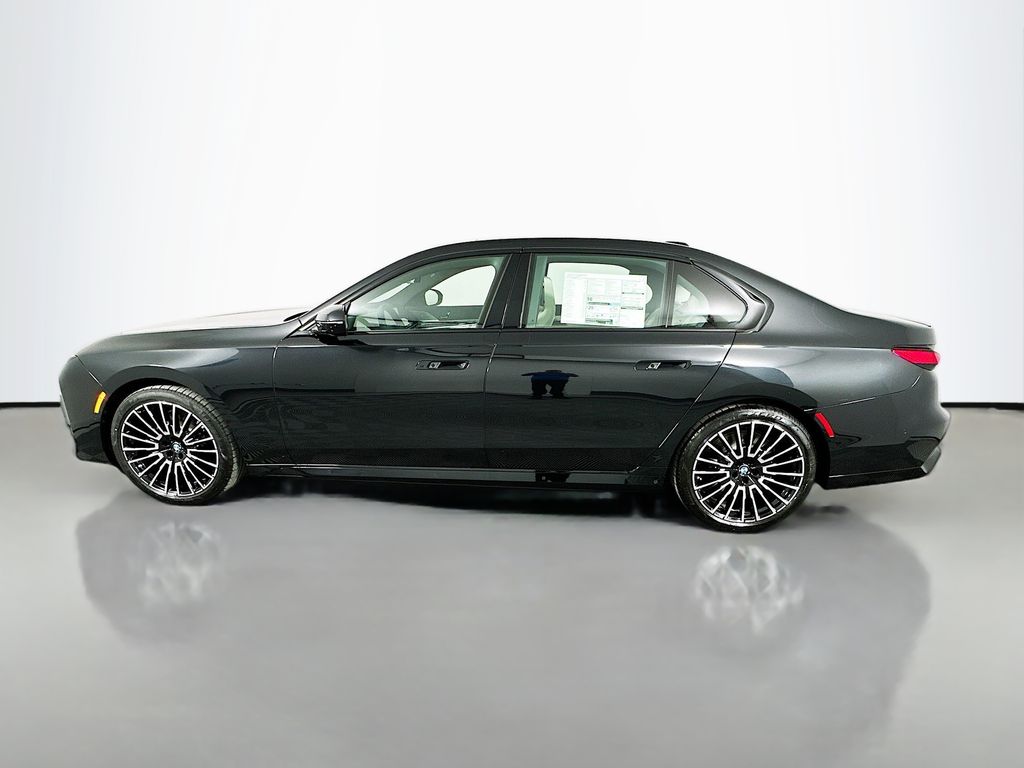Thumbnail: 2026 BMW 7 Series - 8