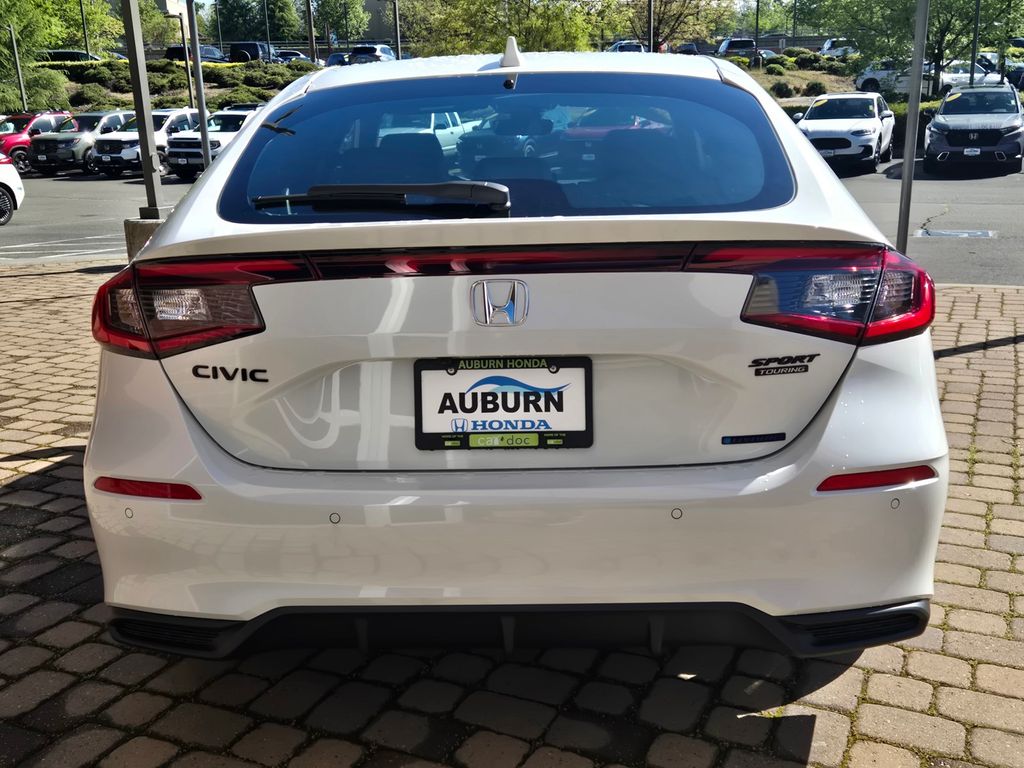 View vehicle photo 5