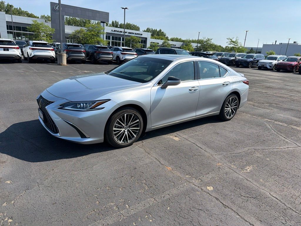 Iridium 2024 Lexus ES Sedan All-Wheel Drive 8-Speed Automatic