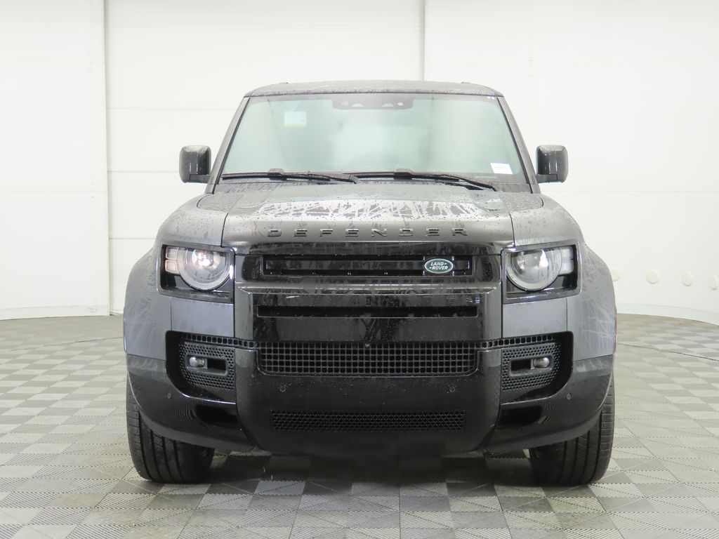2025 Land Rover Defender 130 2