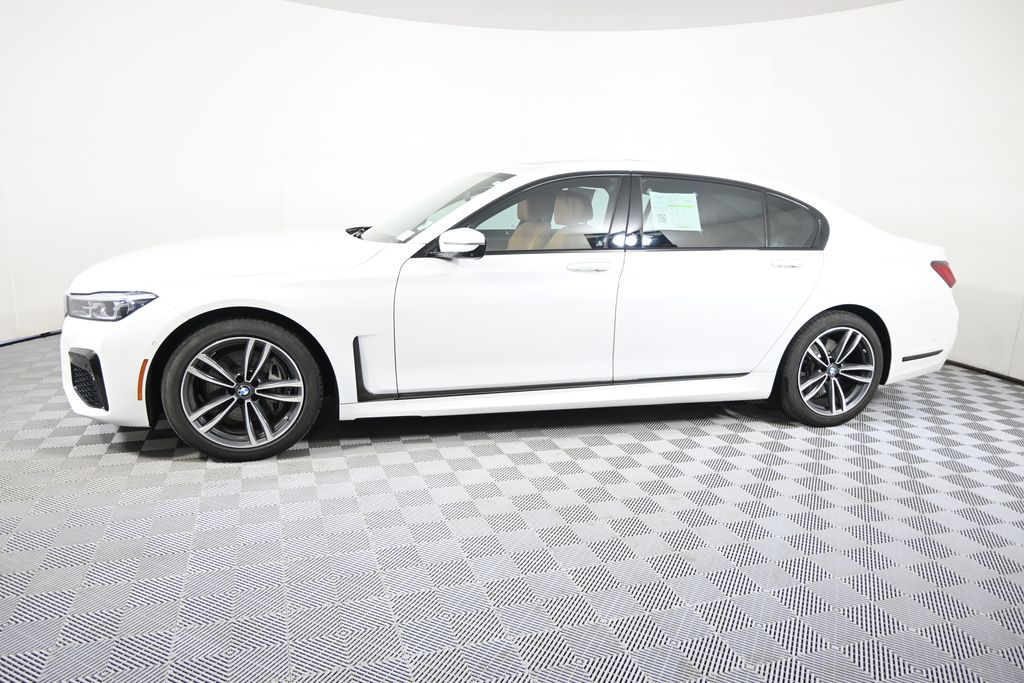 Used 2022 BMW 7 Series 740i with VIN WBA7T4C03NCH45081 for sale in Forest Lake, Minnesota