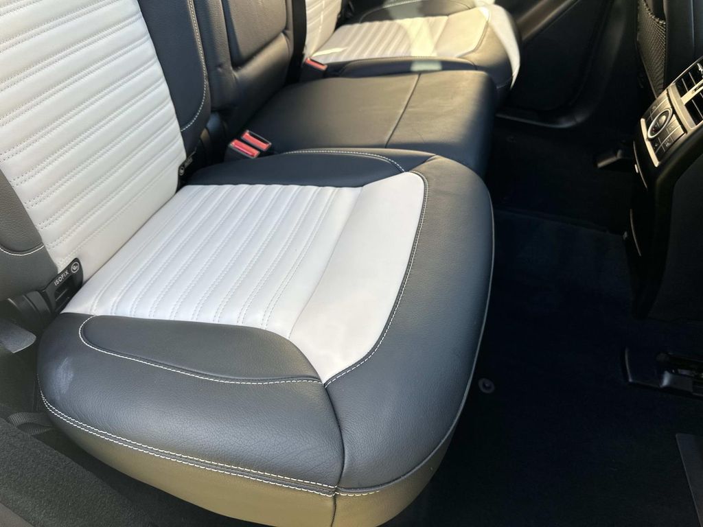 Thumbnail: 2018 Mercedes-Benz GLE - 25