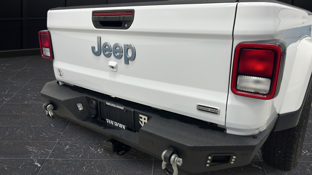 Used 2022 Bright White Clearcoat Jeep Overland image 37