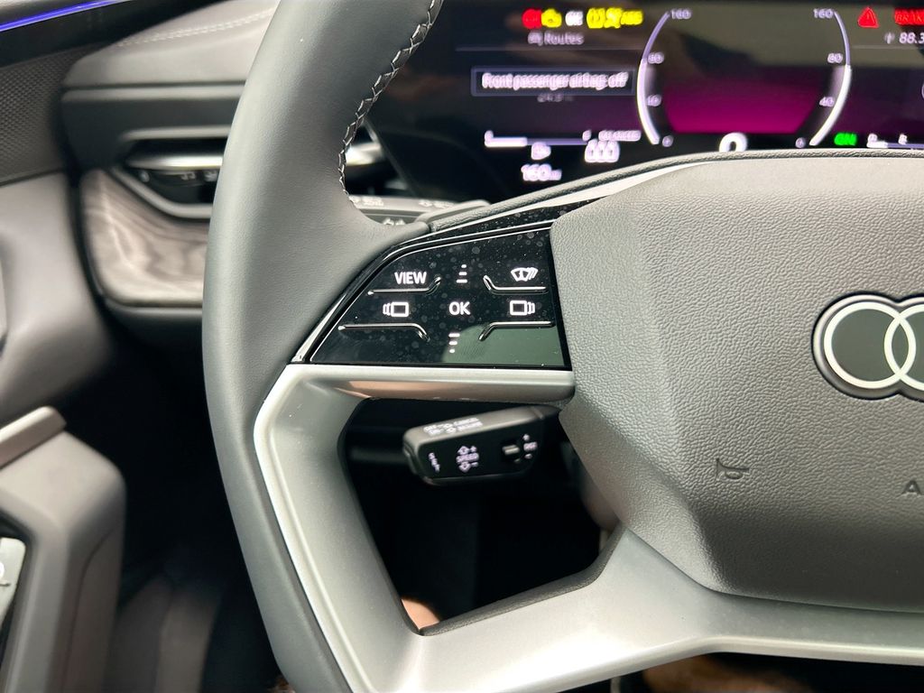 Thumbnail: 2025 Audi Q5 - 11