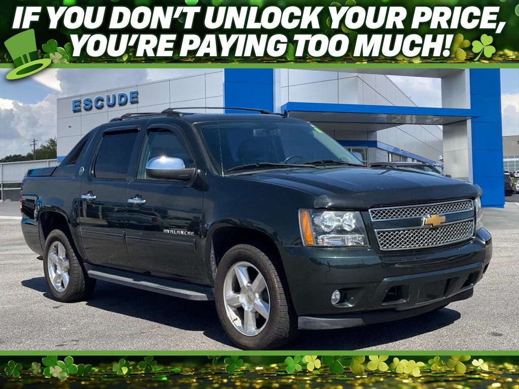 2013 Chevrolet Avalanche LT Black Diamond Edition 4WD