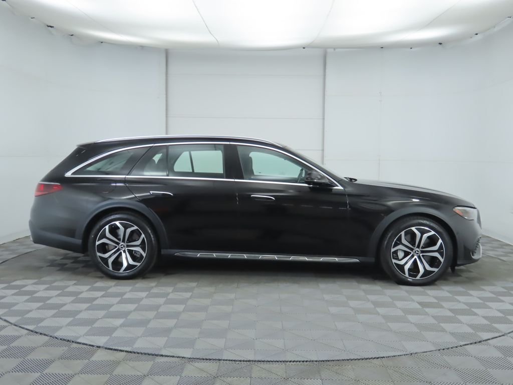 Thumbnail: 2025 Mercedes-Benz E-Class - 4