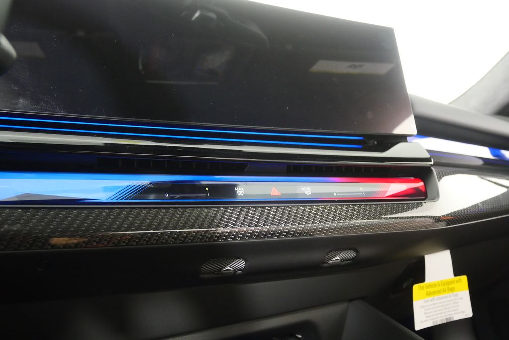 Thumbnail: 2026 BMW M5 - 27