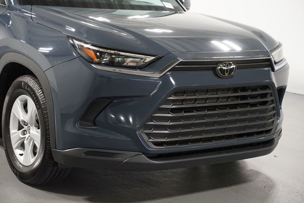 Thumbnail: 2025 Toyota Grand Highlander - 4