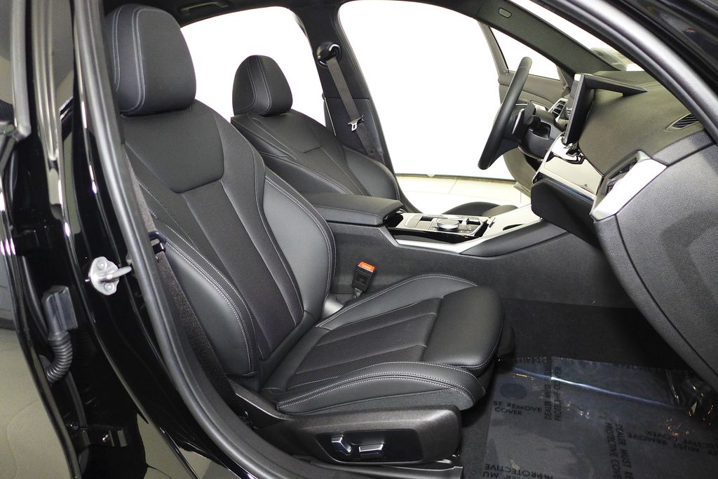 Thumbnail: 2023 BMW 3 Series - 19