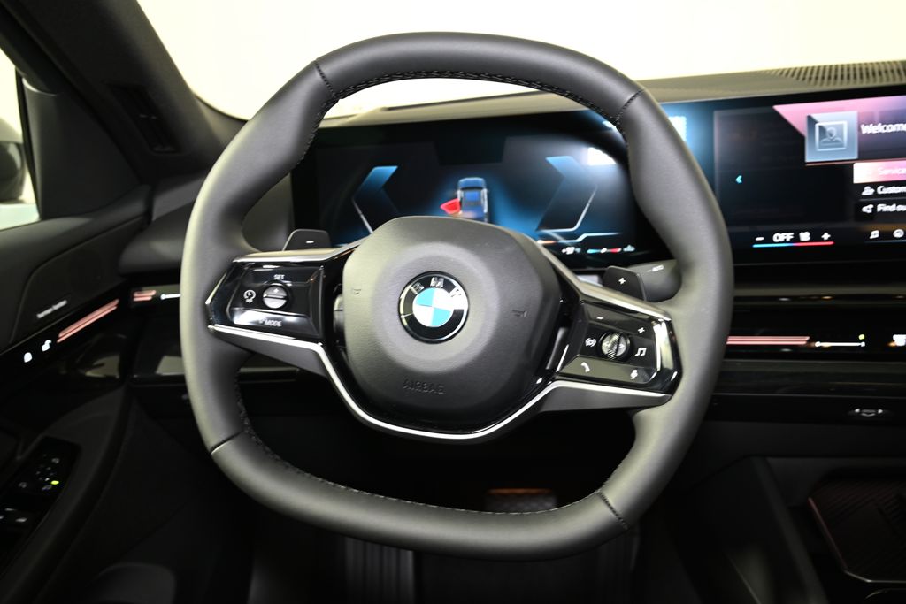 Thumbnail: 2026 BMW 5 Series - 17