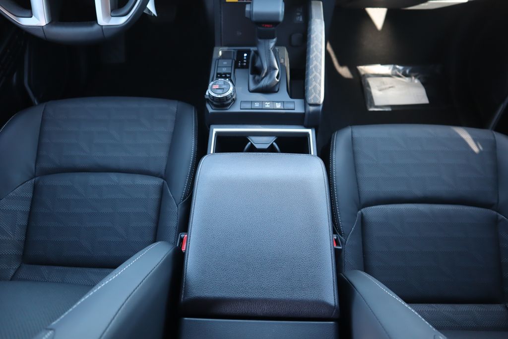 Thumbnail: 2026 Toyota 4Runner - 16