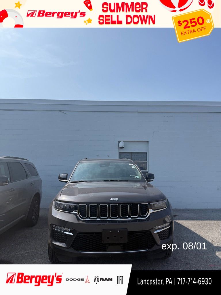 Gray Metallic 2025 Jeep Grand Cherokee SUV / Crossover Four-Wheel Drive 8-Speed Automatic