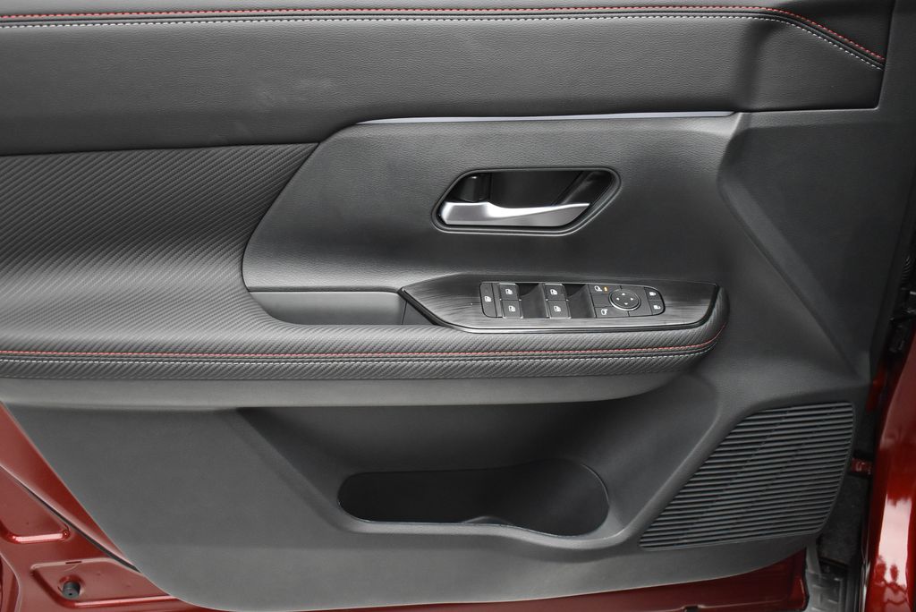 Thumbnail: 2026 Nissan Kicks - 11